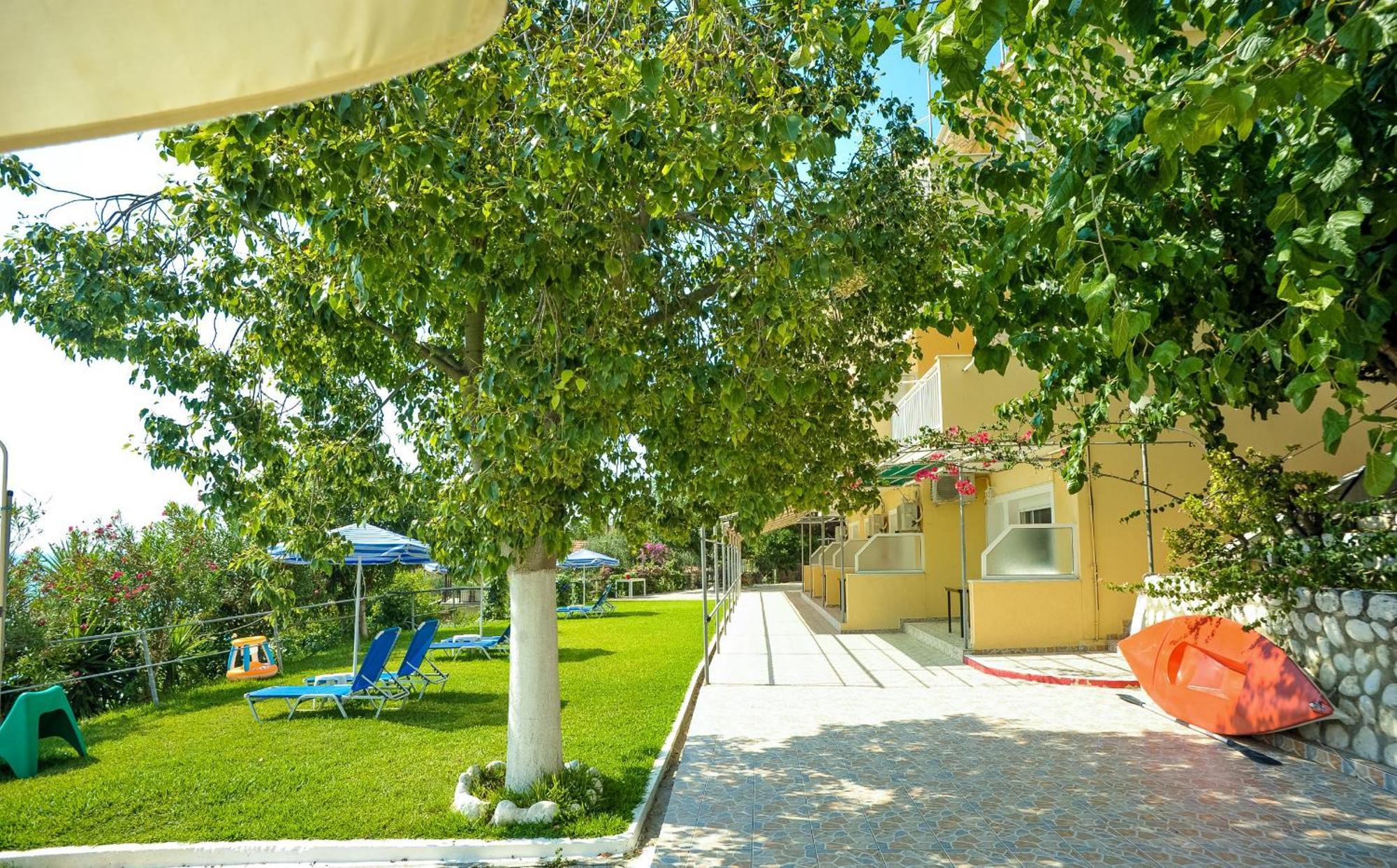 Rosa'S Beach Studios Lourdata  Exterior photo